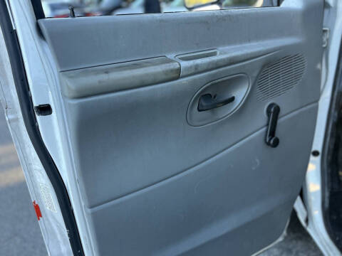 2006 Ford E-Series E-450 SD