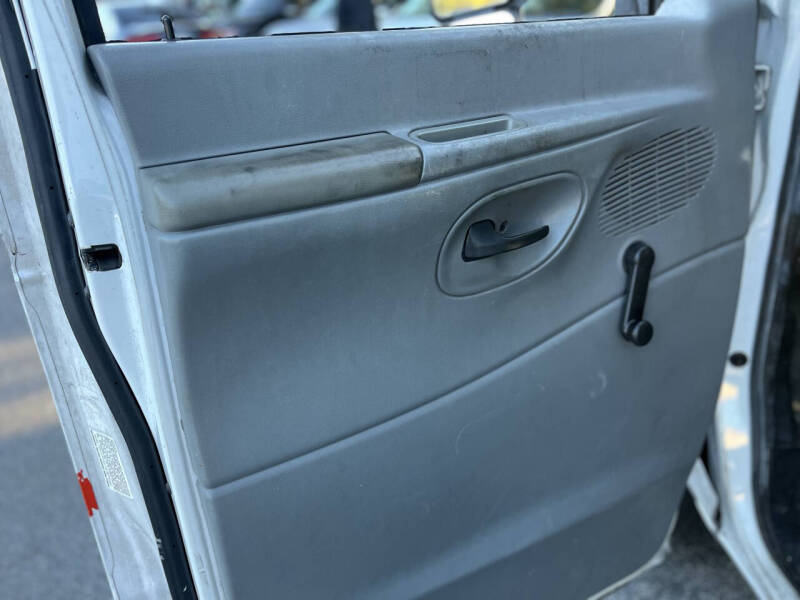 2006 Ford E-Series E-450 SD