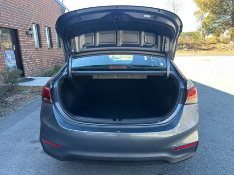 2020 Hyundai Accent SE