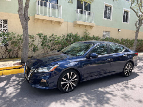 2019 Nissan Altima for sale at CarMart of Broward in Lauderdale Lakes FL