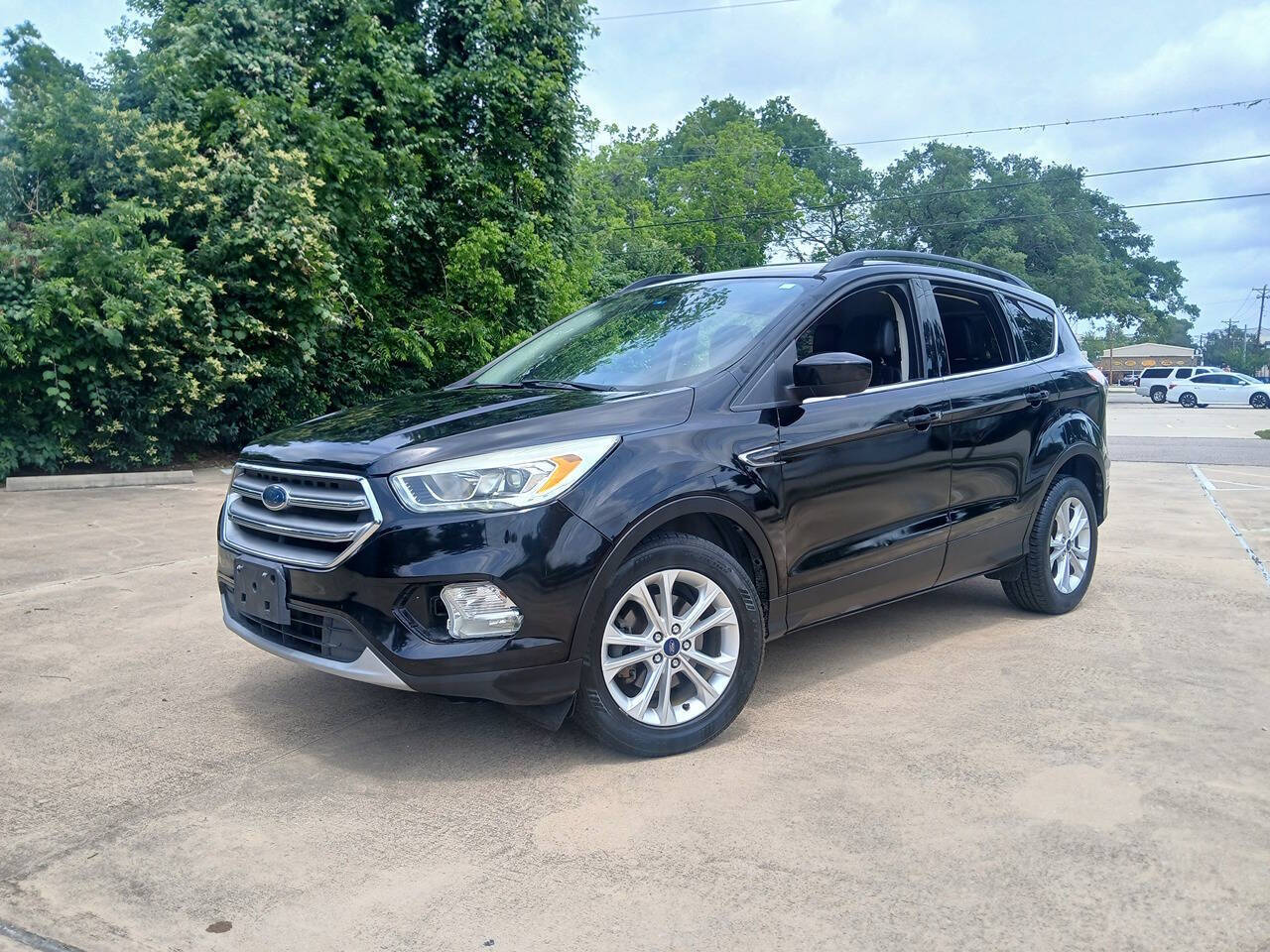 Black 2017 Ford Escape SE SE 4dr SUV 2