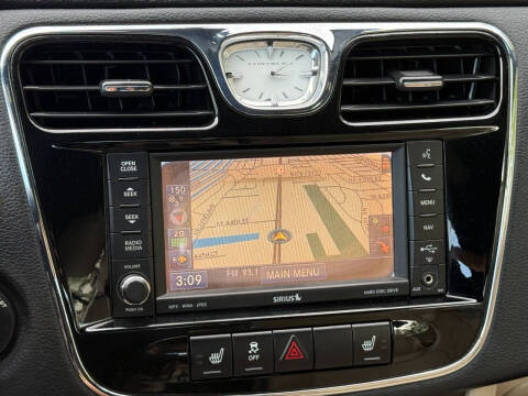 2011 Chrysler 200 Limited