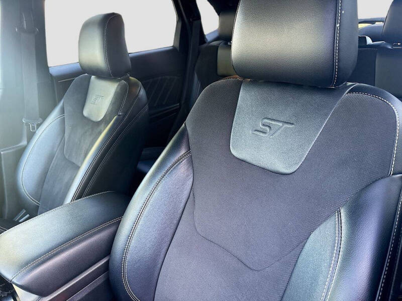 2022 Ford Edge ST