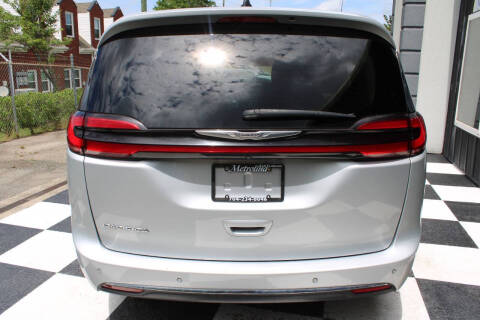 2023 Chrysler Pacifica Touring L