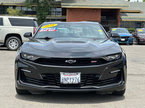 2020 Chevrolet Camaro for sale at Carros Usados Fresno in Clovis CA