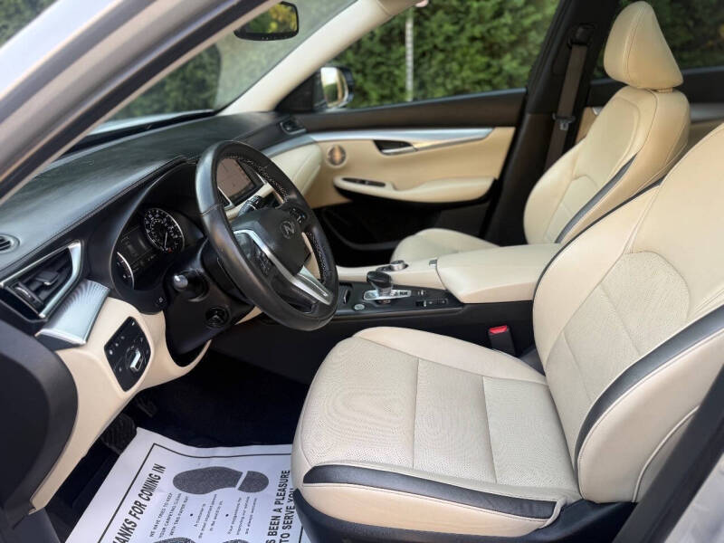 2019 Infiniti QX50 Essential