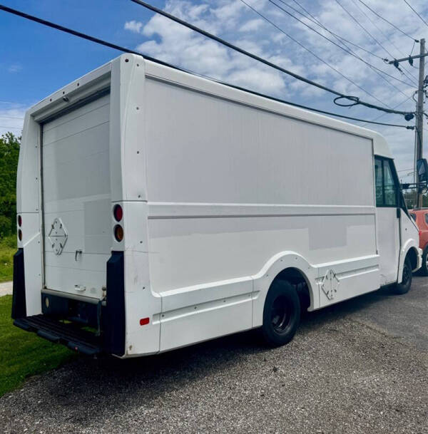 2013 Isuzu NPR
