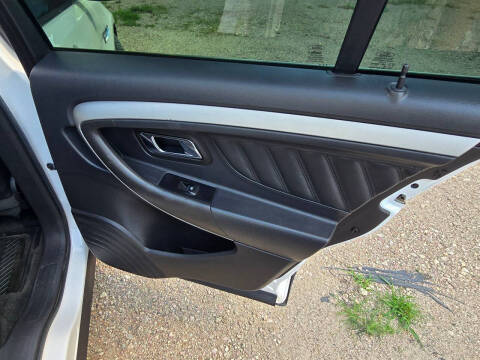 2016 Ford Taurus SEL