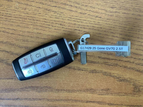 2025 Genesis GV70 2.5T Standard