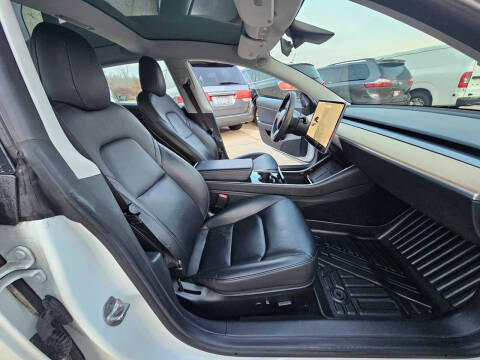 2020 Tesla Model 3 Standard Range Plus