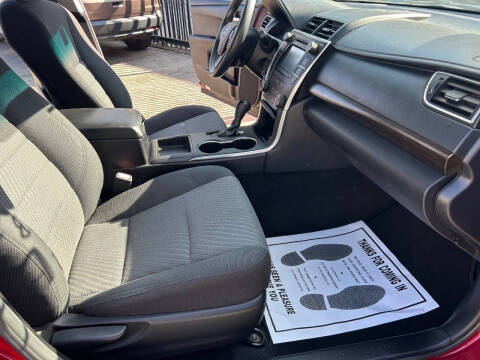 2015 Toyota Camry LE