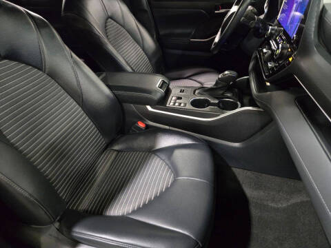 2023 Toyota Highlander XSE