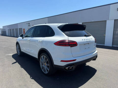 2017 Porsche Cayenne S