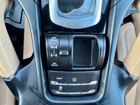 2016 Porsche Cayenne S