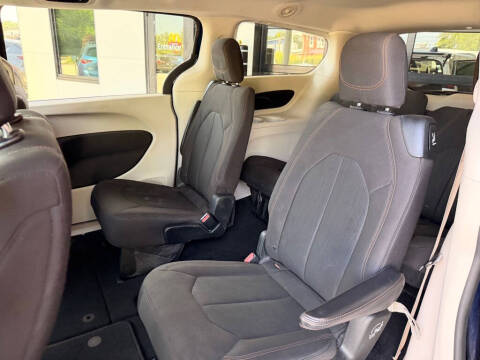 2017 Chrysler Pacifica Touring