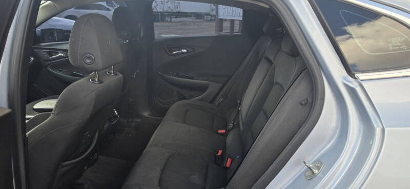 2017 Chevrolet Malibu LT