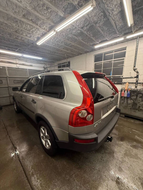 2005 Volvo XC90 2.5T