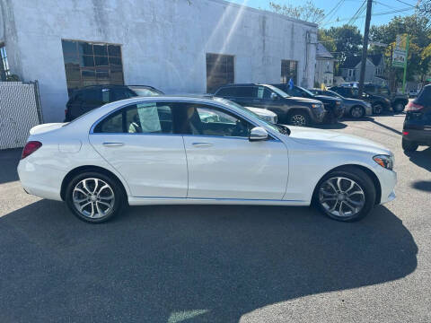 2016 Mercedes-Benz C-Class