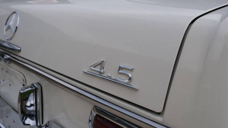 1973 Mercedes-Benz 280-Class