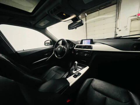 2014 BMW 3 Series 320i xDrive