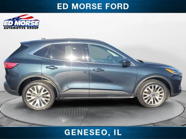 2022 Ford Escape Titanium