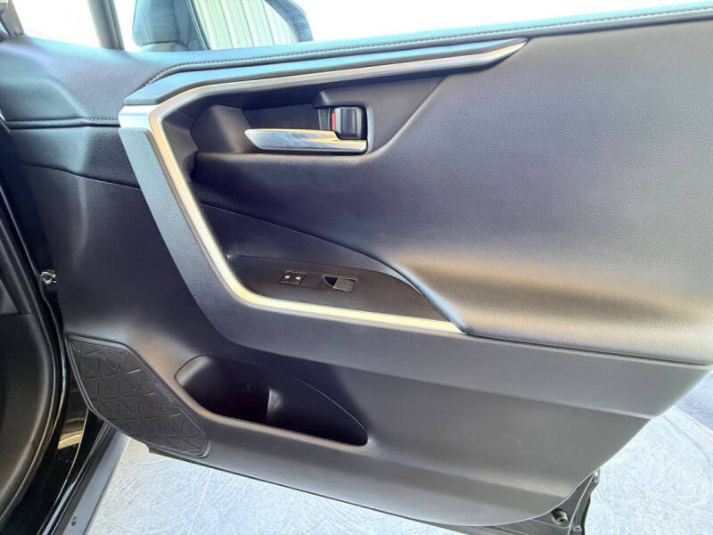 2020 Toyota RAV4 Limited