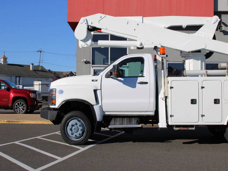 2019 International CV515