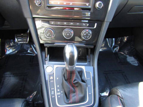 2017 Volkswagen Golf GTI