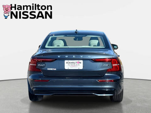 2024 Volvo S60 B5 Ultimate Dark Theme