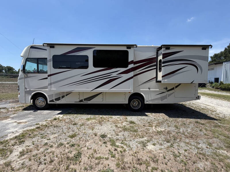 2018 Thor Motor Coach Ace 30.3