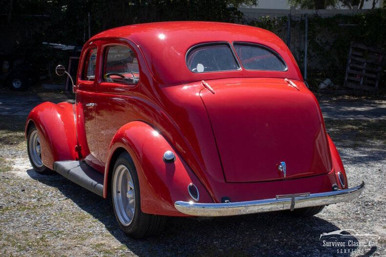 1937 Ford Tudor