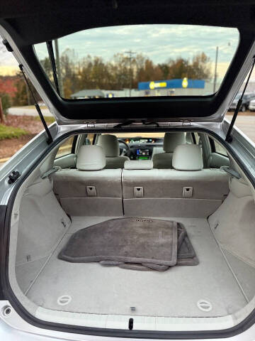 2010 Toyota Prius III