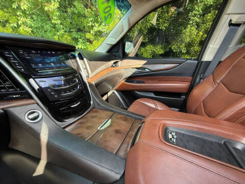 2017 Cadillac Escalade Premium Luxury