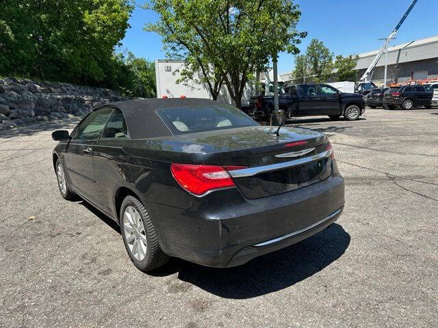 2014 Chrysler 200 Touring