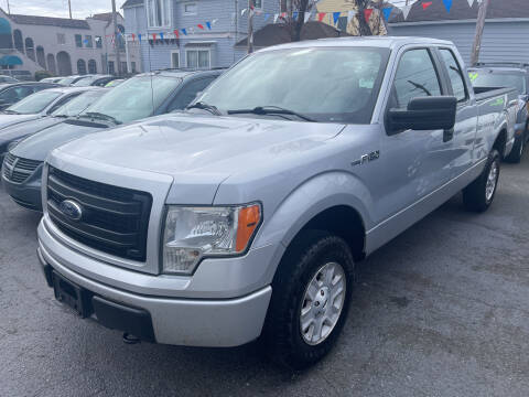 2013 Ford F-150 for sale at American Dream Motors in Everett WA