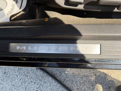 2014 Ford Mustang V6