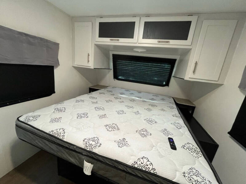 2023 Forest River WILDCAT M-282RKX