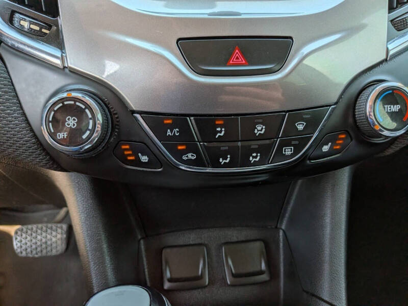 2017 Chevrolet Cruze LT Auto