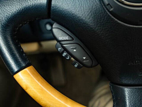 2004 Lexus SC 430