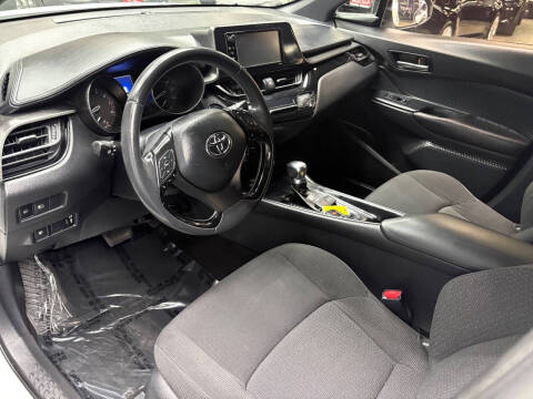 2018 Toyota C-HR XLE Premium