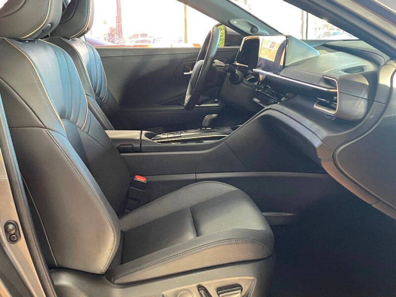 2023 Toyota Crown Limited