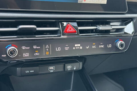 2025 Kia Niro EX Touring