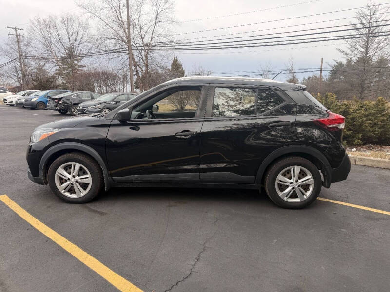 2019 Nissan Kicks S