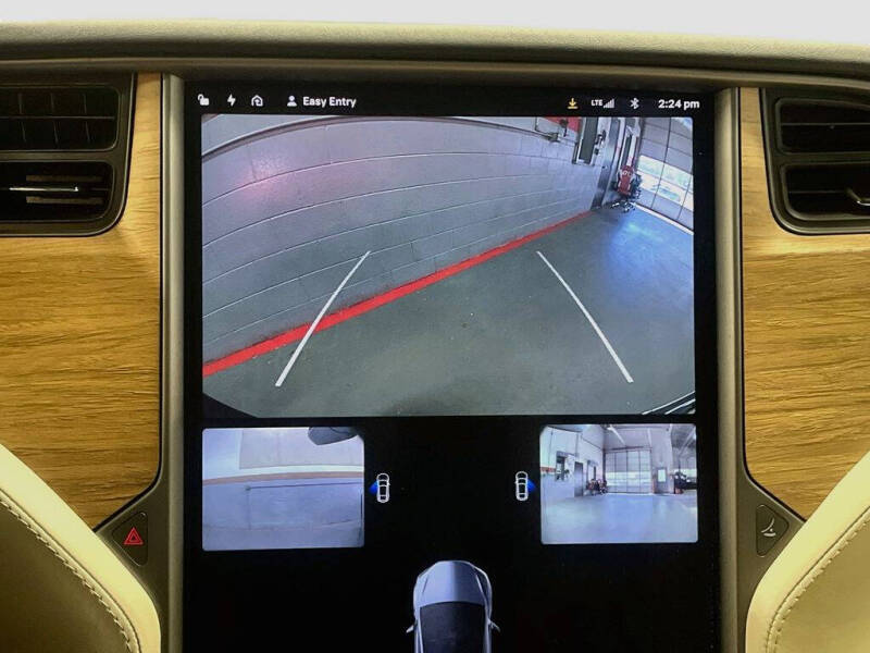 2019 Tesla Model X Standard Range