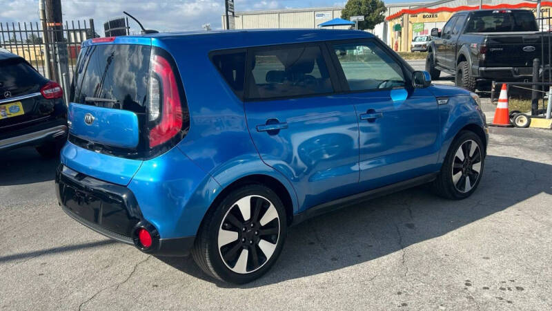 2016 Kia Soul +