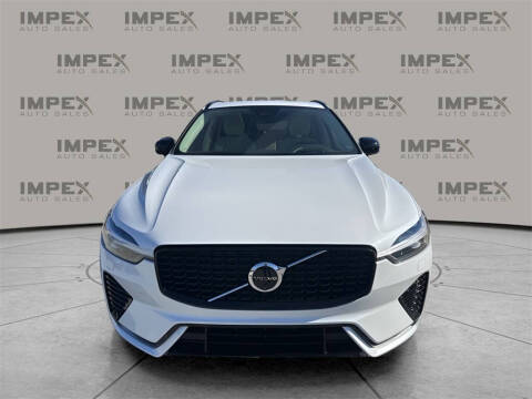 2025 Volvo XC60 B5 Ultra Dark Theme