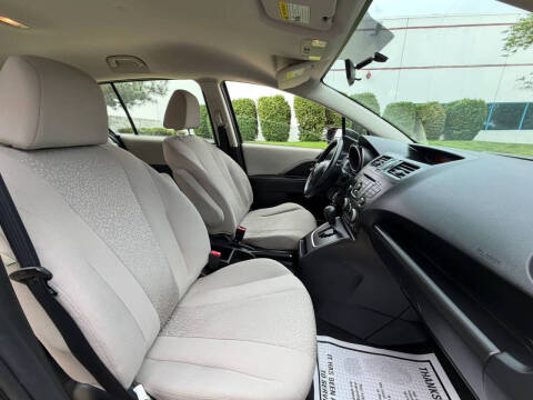 2012 Mazda MAZDA5 Sport