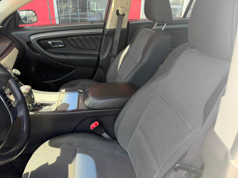 2012 Ford Taurus SEL