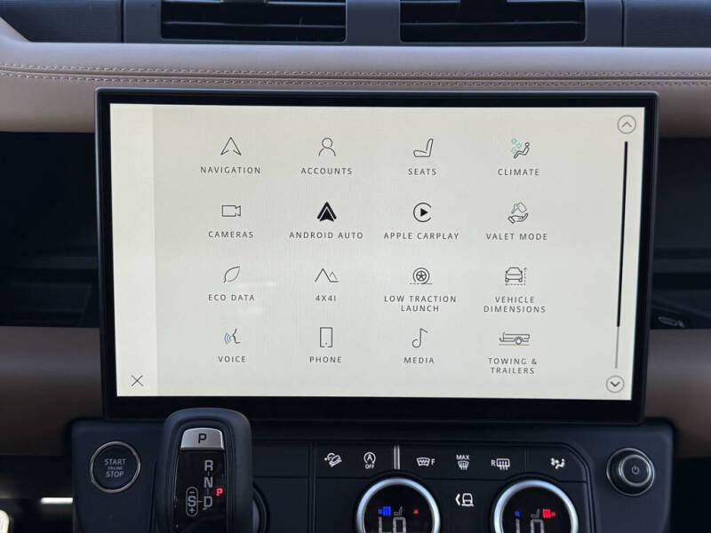 2026 Land Rover Defender 110 P300 S