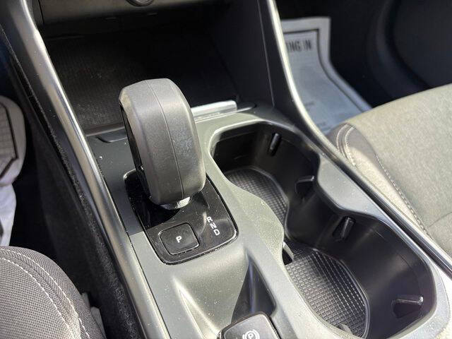 2023 Volvo XC40 B5 Core